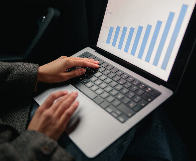 close up of businesswoman analyst working on lapto 2026 01 08 22 58 35 utc scaled