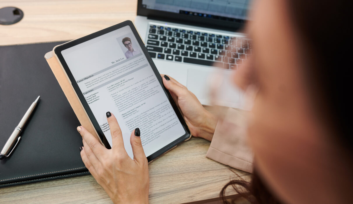 human resourses manager reading cv 2026 01 07 07 09 49 utc scaled