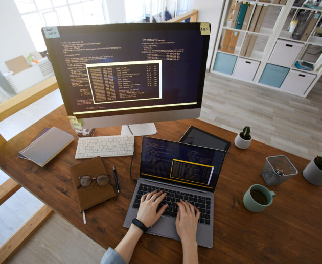 it developer at workplace above view 2026 01 09 01 09 48 utc scaled