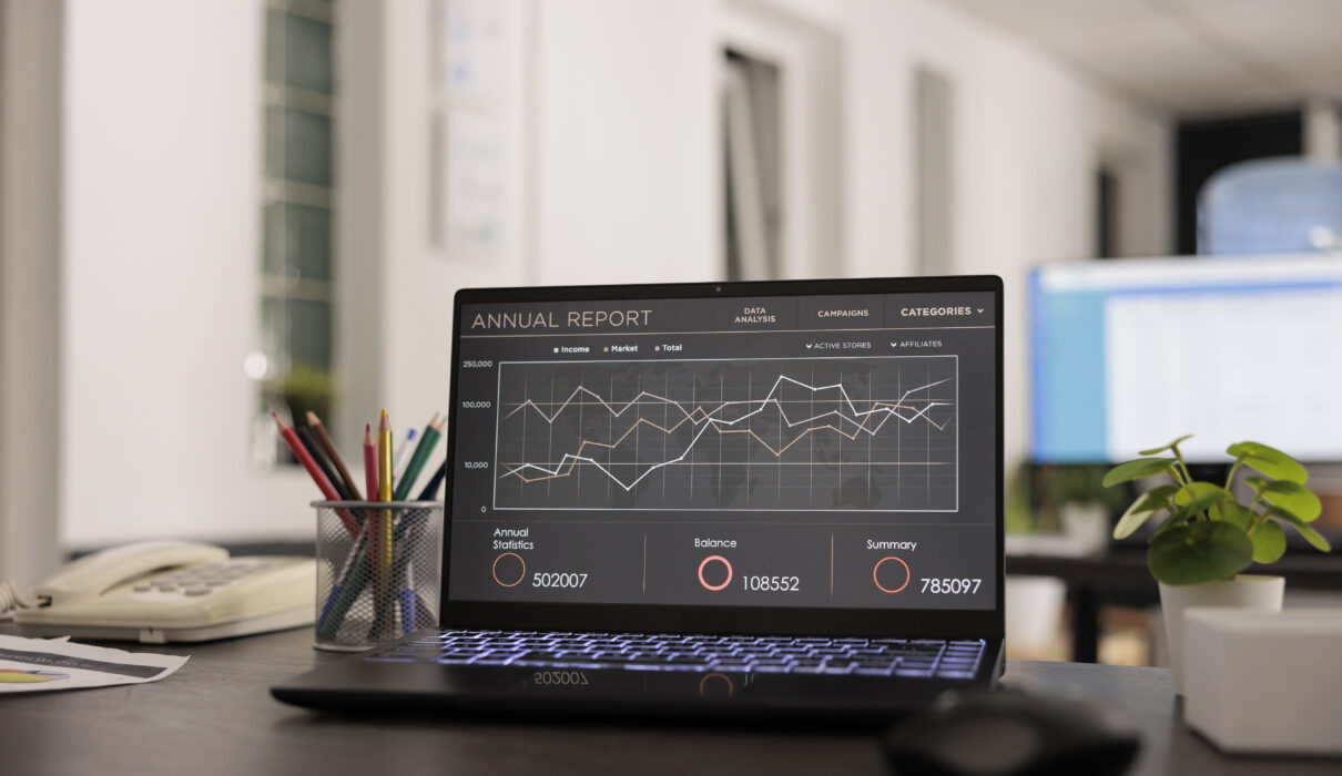 wokplace with annual data report on portable compu 2026 01 08 02 14 42 utc scaled